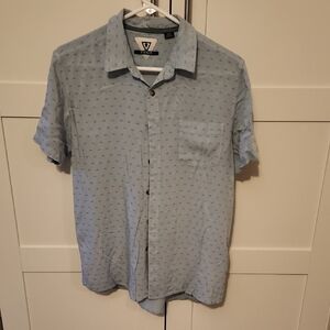 VISSLA Light Blue Casual Button Down Shirt Mens Small